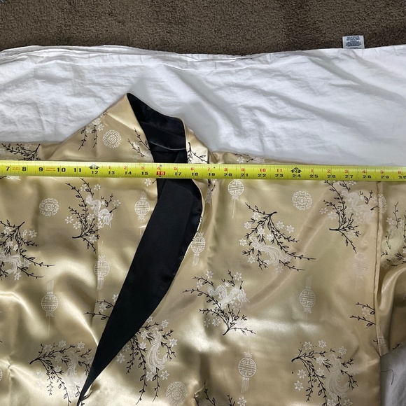 Gold and Black Reversible Lanna Pine Thai Silk Robe unisex size XL - Picture 9 of 11